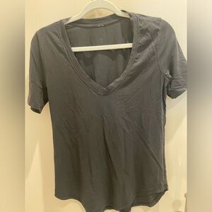 Lululemon 6 v neck short sleeve